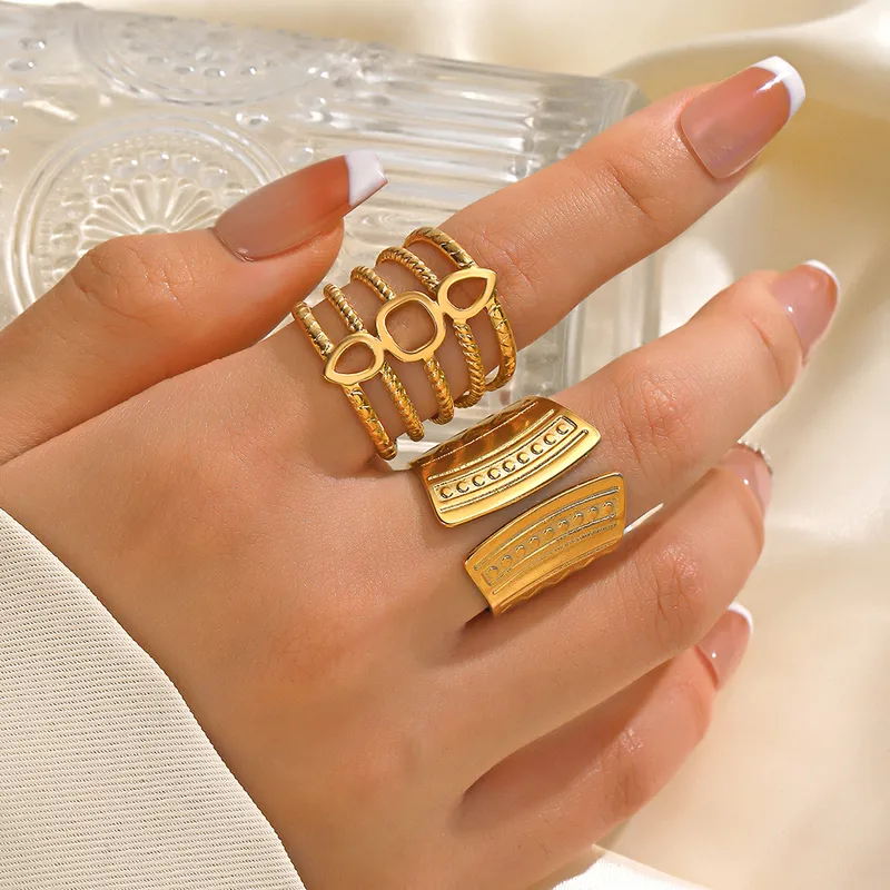 Wholesale PVD Coated 18K Gold Plated Lines 304 Stainless Steel IG Style Waterproof Non Tarnish Open Rings