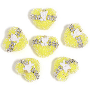 Yellow-based white bear / 17x21mm