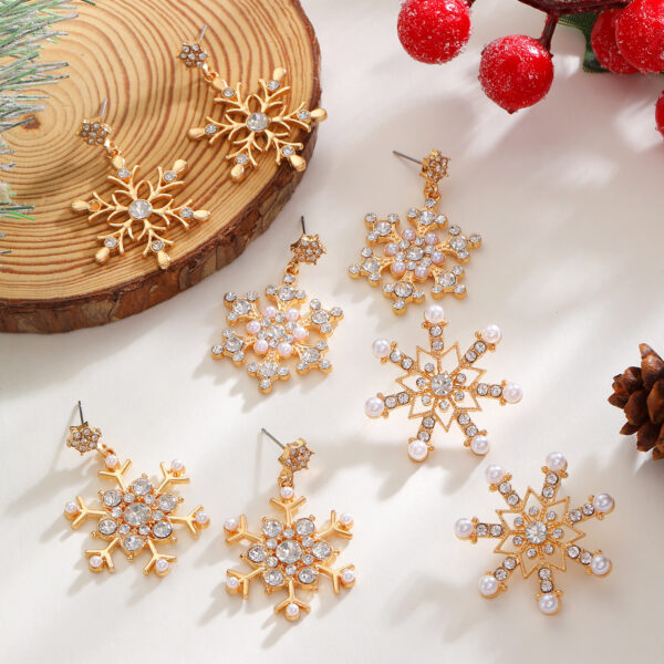 Wholesale Diamond-encrusted winter snowflake earrings
