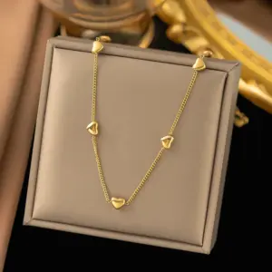 H24 Necklace Gold Eight Hearts