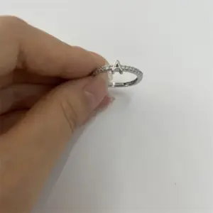 Real Platinum-Letter A / One Size