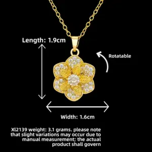 XL2139 Rotating Five-Leaf Necklace / Gold