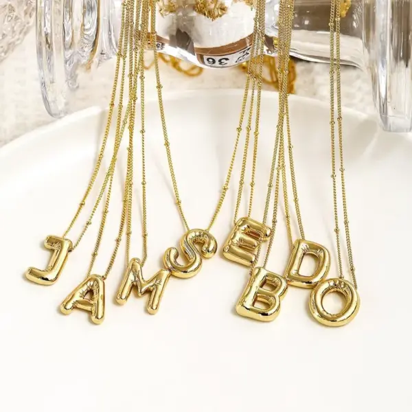 Wholesale PVD Coated Real Gold Plated Letter 304 Stainless Steel Simple Style Waterproof Non Tarnish 304 Stainless Steel Pendant Necklace