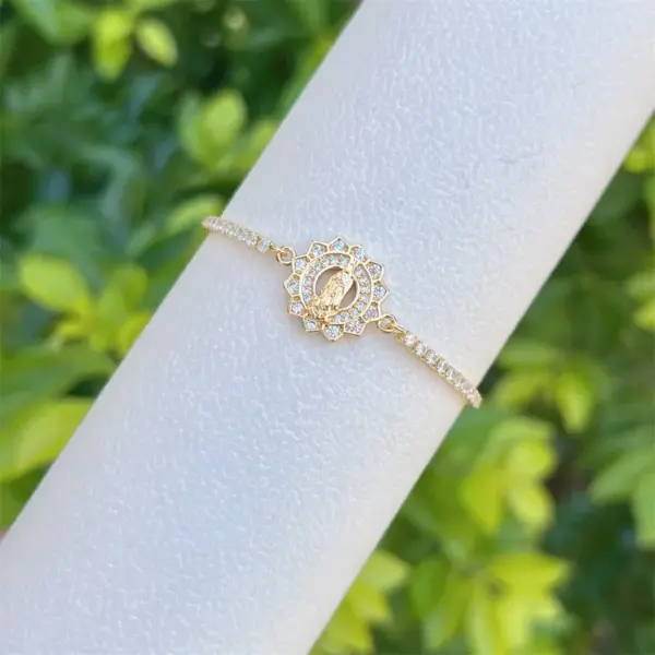 Wholesale Jewelry Elegant Luxurious Faith Virgin Mary Copper Bracelets