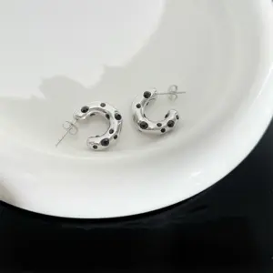 Silver Black Diamond