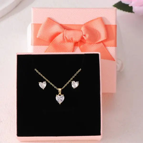 Wholesale Ion Plating (IP) 18K Gold Plated Heart Shape 304 Stainless Steel Copper Classic Style Waterproof Non Tarnish Earrings Necklace Jewelry Set