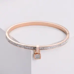 Rose / Gold