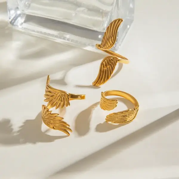 Wholesale 304 Stainless Steel Angel Wings PVD Coated 18K Real Gold Plated Real Gold Plated Simple Style Classic Style Waterproof Non Tarnish Open Rings