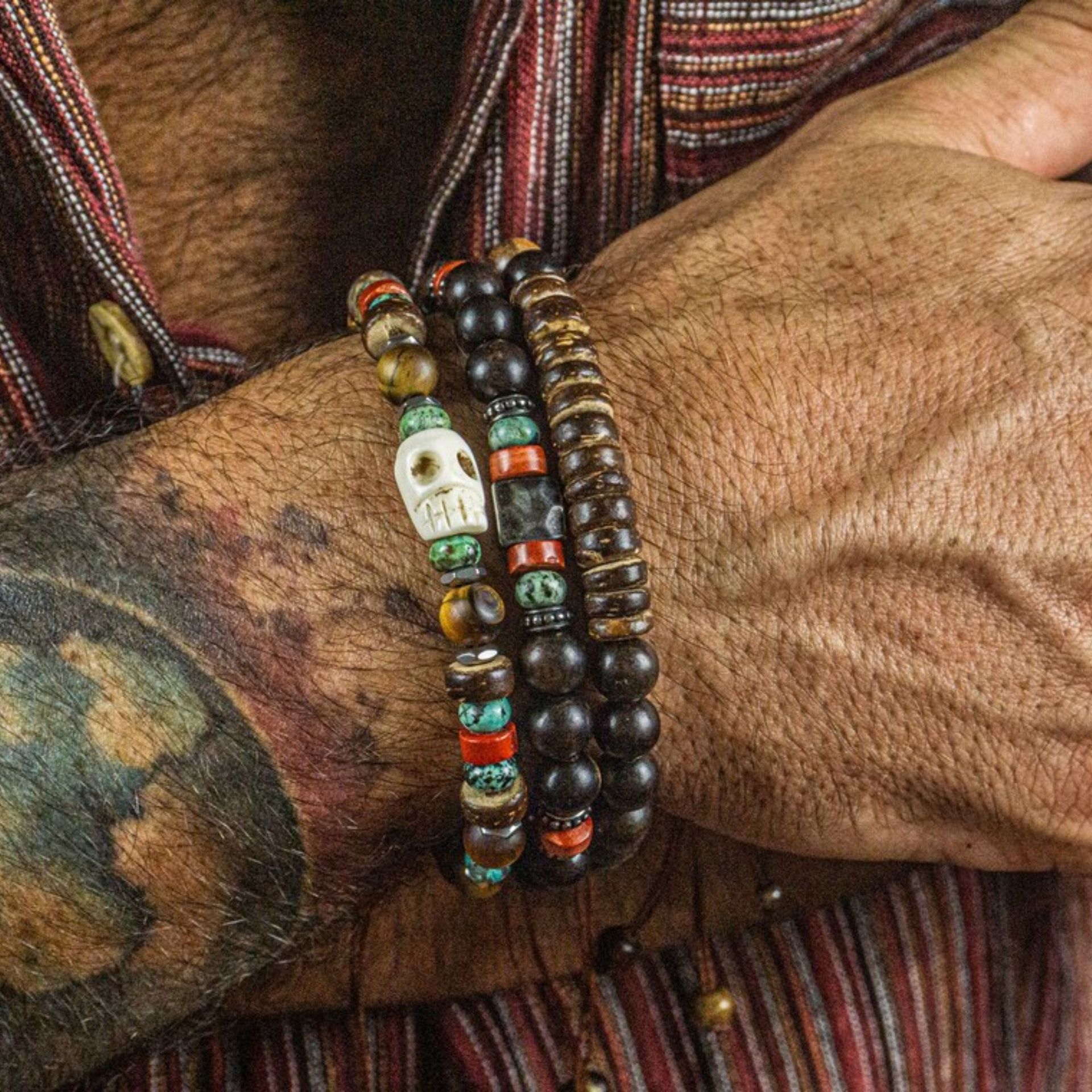 Wholesale Amazon Cross-border Hot Selling Handmade Beaded Skull Bracelet Men's Retro Style Turquoise Wood Beads nut Shell Bracelet for Women