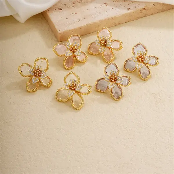 1 Pair Nordic Style Sweet Flower Plating Inlay Copper Zircon K Gold Plated Ear Studs