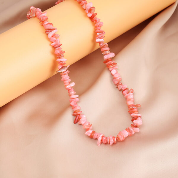 Wholesale European and American Summer Vacation New Colorful Asymmetrical Natural Gravel Hand-Beaded Necklace Women's Jewelry