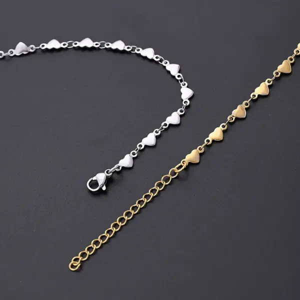 Wholesale Casual Cute Heart Shape 304 Stainless Steel Gold Plated Bracelets In Bulk