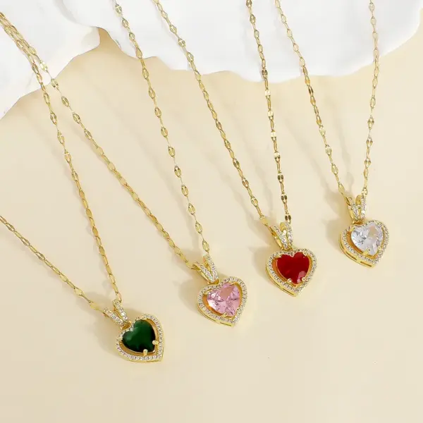 Wholesale PVD Coated 18K Gold Plated Heart Shape 304 Stainless Steel Elegant Simple Style Waterproof Non Tarnish 304 Stainless Steel Pendant Necklace