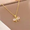 Wholesale Water Plating Vacuum Plating Real Gold Plated 18K Gold Circle Heart Shape Flower 304 Stainless Steel Titanium Steel Simple Style Waterproof Non Tarnish 201 Stainless Steel Pendant Necklace