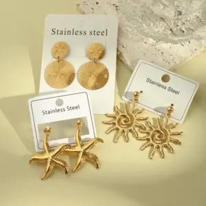 Wholesale PVD Coated Real Gold Plated 18K Gold Round Sun Starfish 304 Stainless Steel Casual Elegant Vintage Style Waterproof Non Tarnish Earrings