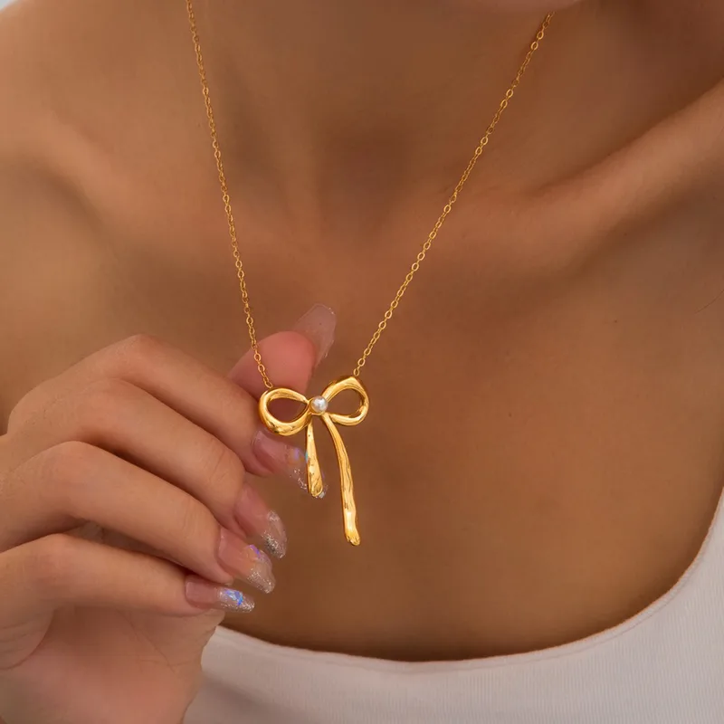 Wholesale Jewelry Casual Elegant Simple Style Flower Bow Knot Titanium Steel Plating Pendant Necklace Cable Chain Snake Chain