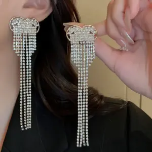 13# Silver Needle-Diamond-Embedded Heart Tassel