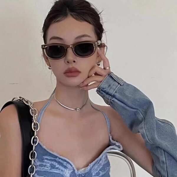 Wholesale British Cherry Koko Olive Green Cat-Eye Sunglasses for Women Showing Small Faces and Concave Shape Sunshade Street Style Sunglasses