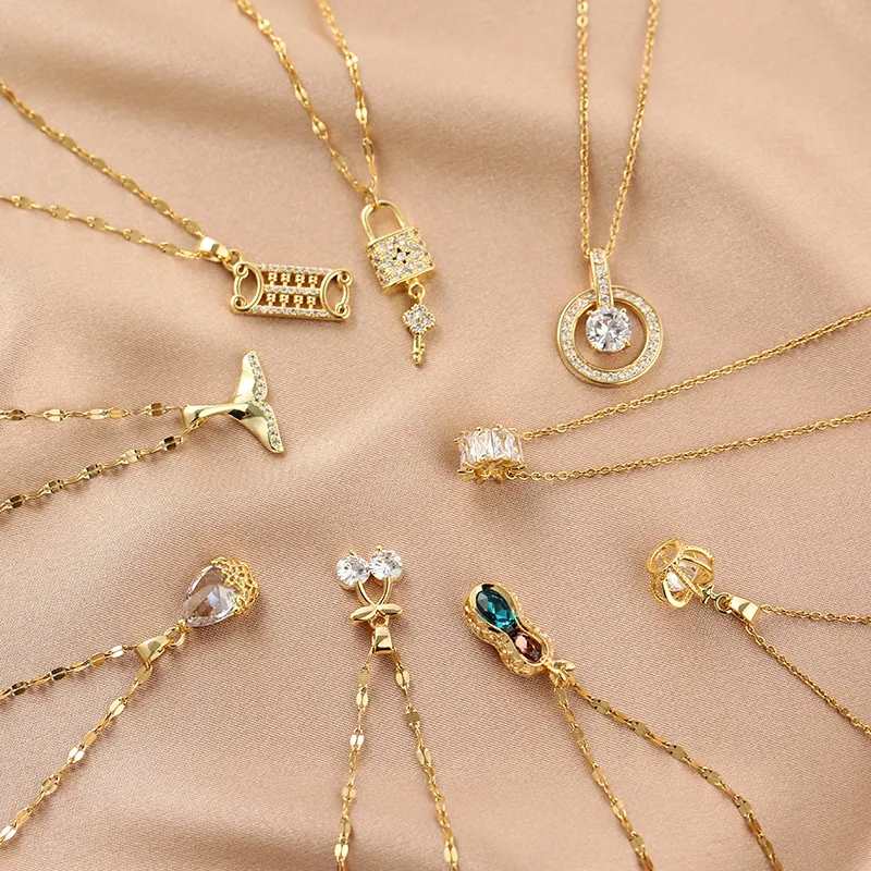 Wholesale Fashion Geometric Stainless Steel Diamond-studded Fish Tail Key Necklace Wholesale