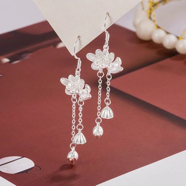 Wholesale Lotus tassel lotus earrings women's two-generation national tide antique cheongsam ear hook long eardrop mother's day send mother