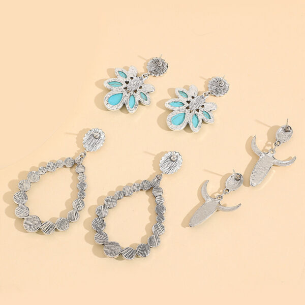 Wholesale Western-style bullhead teardrop turquoise earrings