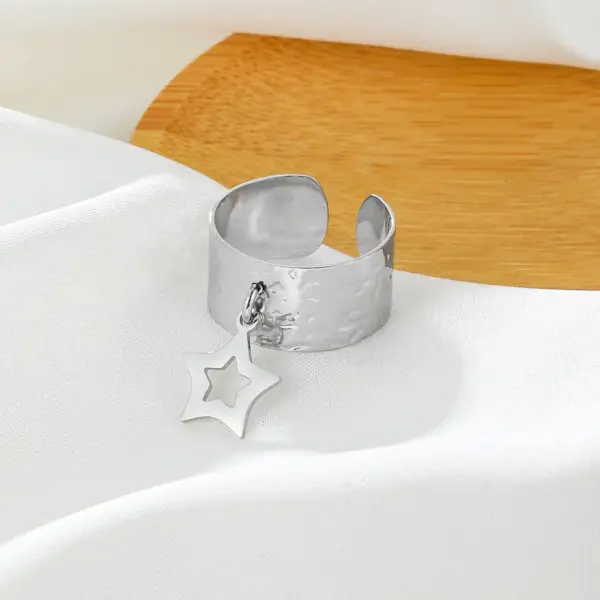 Wholesale 304 Stainless Steel Star PVD Coated 14K Gold Plated 18K Gold Plated Simple Style Waterproof Non Tarnish Gold Charm Rings