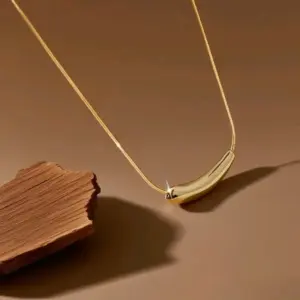 X0642-Bent Pipe Eggplant-Necklace- Gold