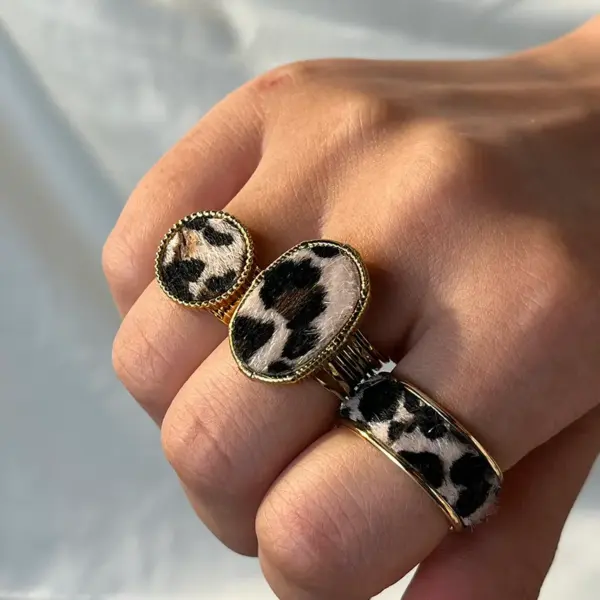 Wholesale PVD Coated Real Gold Plated 14K Gold Geometric Heart Shape Leopard 304 Stainless Steel Elegant Classical Cute Waterproof Non Tarnish Charms Rings Bangle