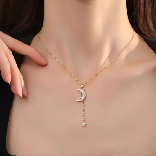 Wholesale Elegant Star Moon Titanium Steel Plating Inlay Zircon 18k Gold Plated Necklace