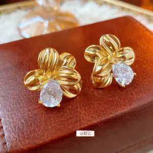 Real Gold plated silver needle zircon flower earrings