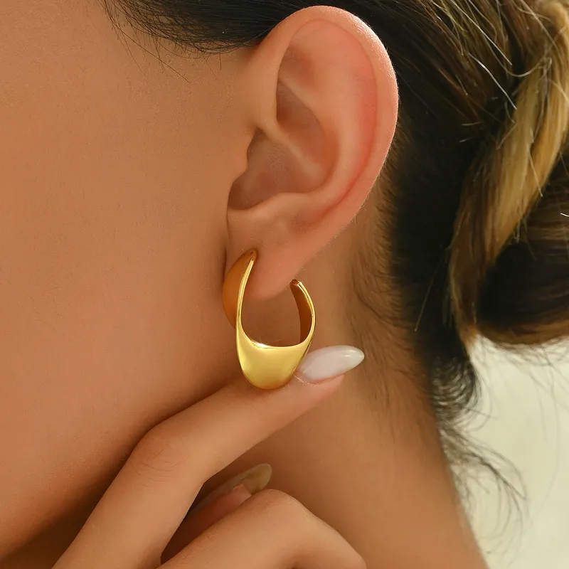 Wholesale Ion Plating (IP) 18K Gold Plated C Shape 304 Stainless Steel Vintage Style Simple Style Waterproof Non Tarnish Ear Studs
