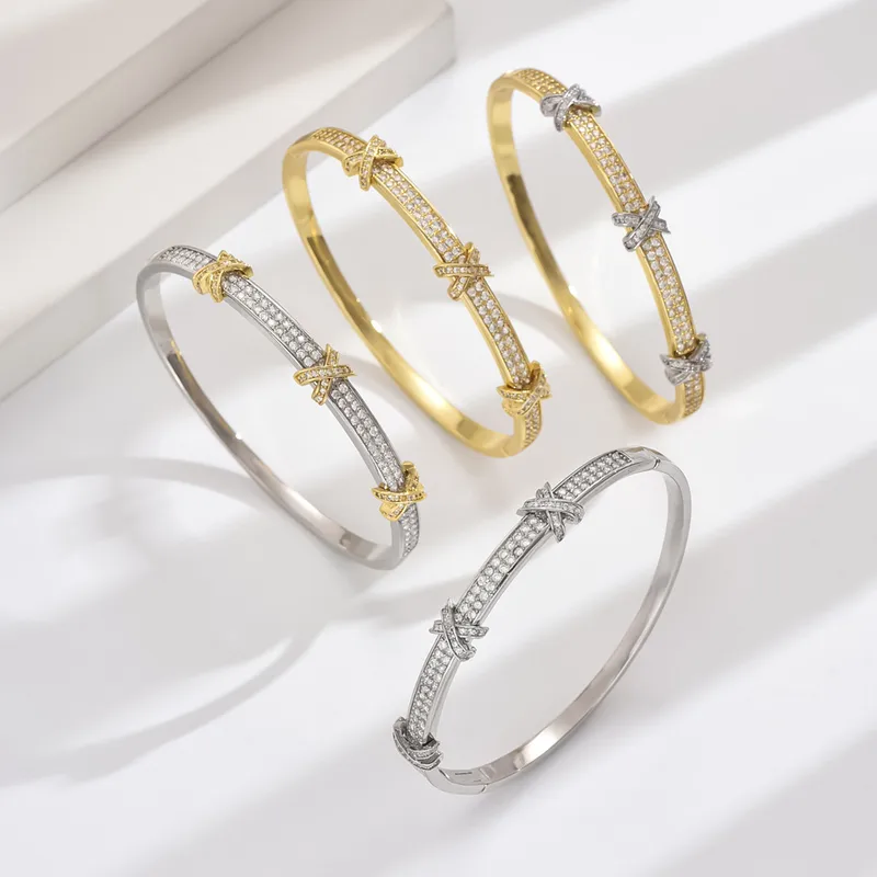 Wholesale Copper 18K Gold Plated IG Style Simple Style Inlay Letter Zircon Bangle