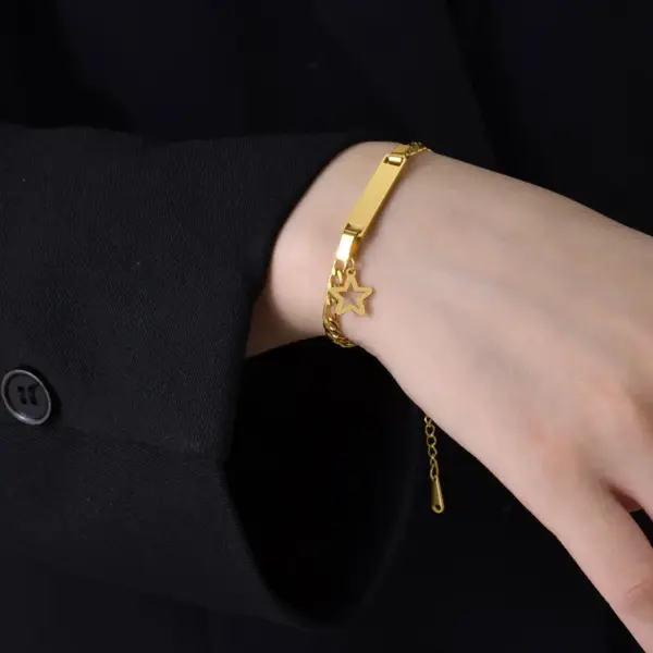 Wholesale PVD Coated Real Gold Plated Star Heart Shape Crown 304 Stainless Steel Simple Style Waterproof Non Tarnish 304 Stainless Steel Bracelets