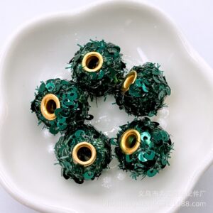 Dark green / About 16mm