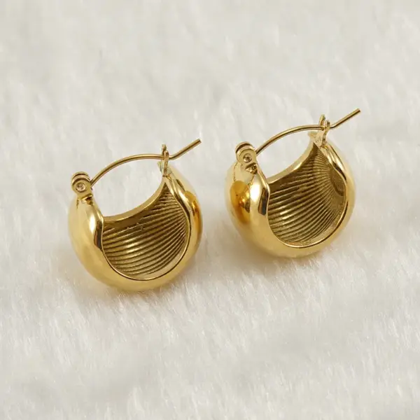 Wholesale PVD Coated 18K Gold Plated C Shape 304 Stainless Steel Simple Style Waterproof Non Tarnish Hoop Earrings