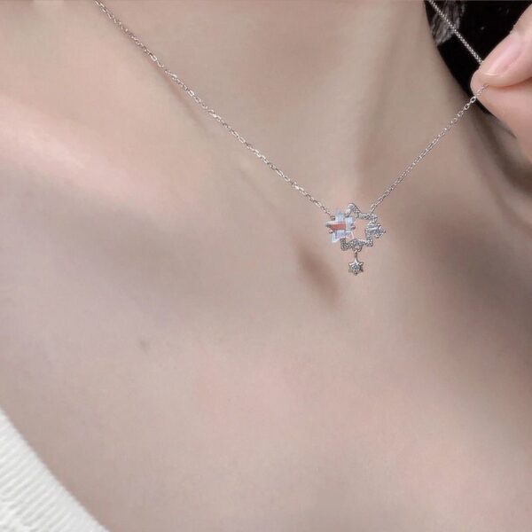 Wholesale Shining Gemini Magic star necklace 2023 new light luxury niche high-grade clavicle chain summer Women