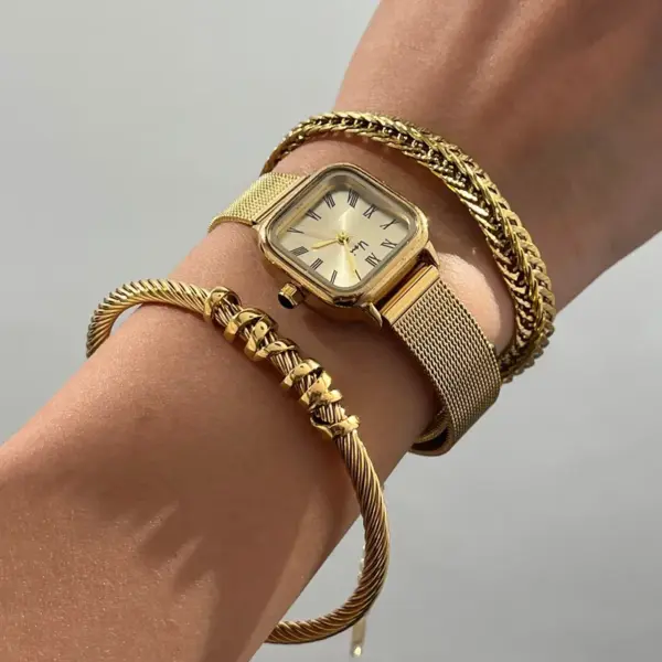 Wholesale Simplified Commuting Daily Stainless Steel 18K Gold Plated Hemp Rope Geometric Open Hand Bracelet Elegant Classic Style