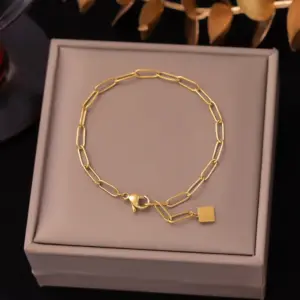 T106 Hollow Chain Square Plate Gold