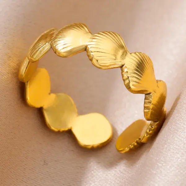 PVD Coated Real Gold Plated Flower 304 Stainless Steel Vintage Style Simple Style Waterproof Non Tarnish Rings