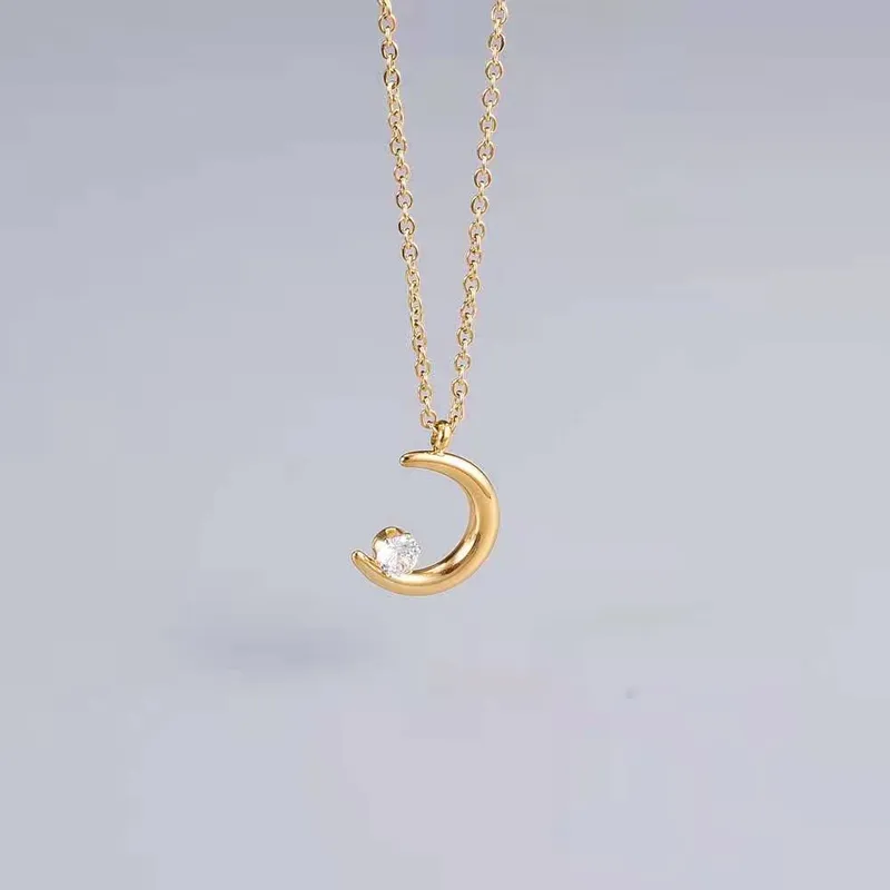 Wholesale PVD Coated Real Gold Plated Moon Titanium Steel Fashion Waterproof Non Tarnish Pendant Necklace