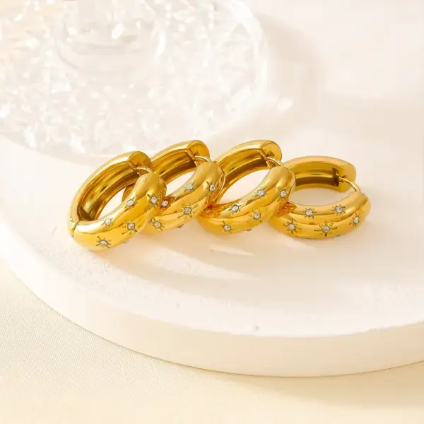 304 Stainless Steel Geometric PVD Coated Rhinestones Real Gold Plated 18K Gold Basic Simple Style Commute Waterproof Non Tarnish Inlay Earrings