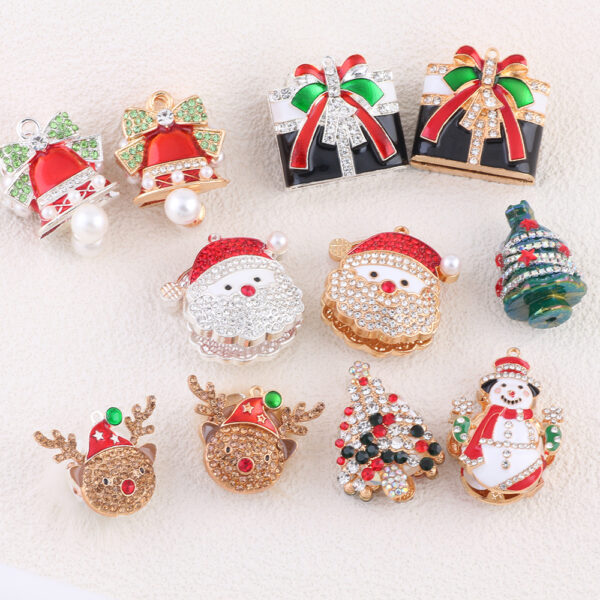 oly-1d4b503c6a7616f539d3e142c83b003b Wholesale Santa Christmas Tree Elk Straight Hole Beads DIY Mobile Phone/KeyChain/Bag Chain Accessories