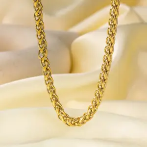 Qyh474 Winding Chain Necklace / Gold
