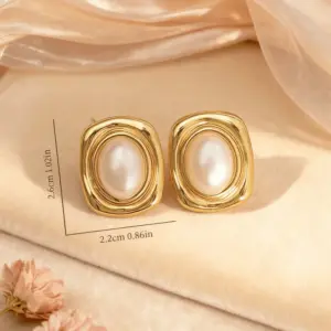 Gold Pearl Earrings7