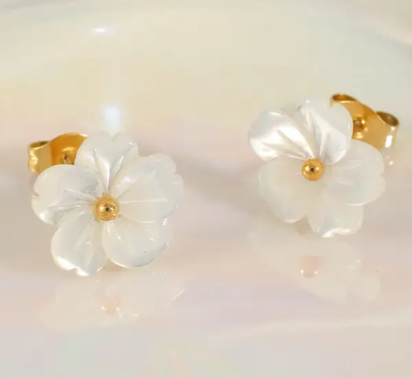 Wholesale Jewelry Sweet Flower 304 Stainless Steel Shell Plating Cable Chain Pendant Necklace Earrings