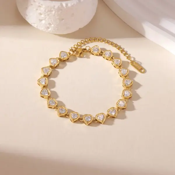 Wholesale Trendy Titanium Steel Stainless Steel Bracelet With Zircon Heart Shaped Pendant Electroplated Jewelry For Men And Women
