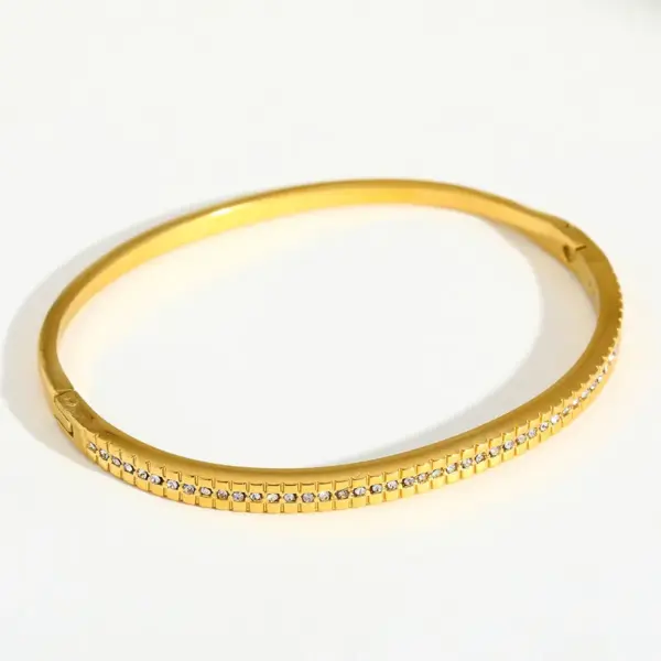 Wholesale Elegant Simple Stainless Steel 18K Gold Embedded Zircon Heart Round Geometric Bracelet Luxury Jewelry Women's Fashion Accessory
