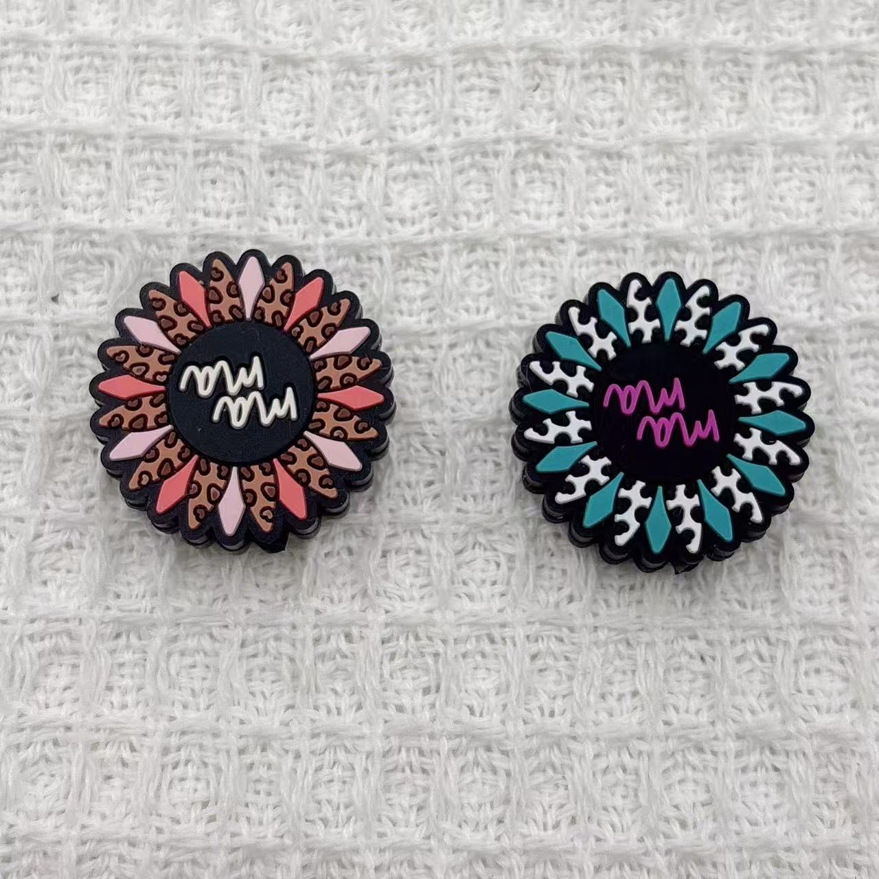 Wholesale Cross-border hot selling creative silicone beads mother series new silicone beads loose beads source factory
