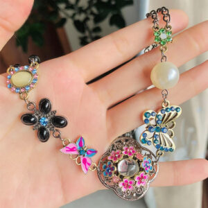 X262 dripping butterfly necklace