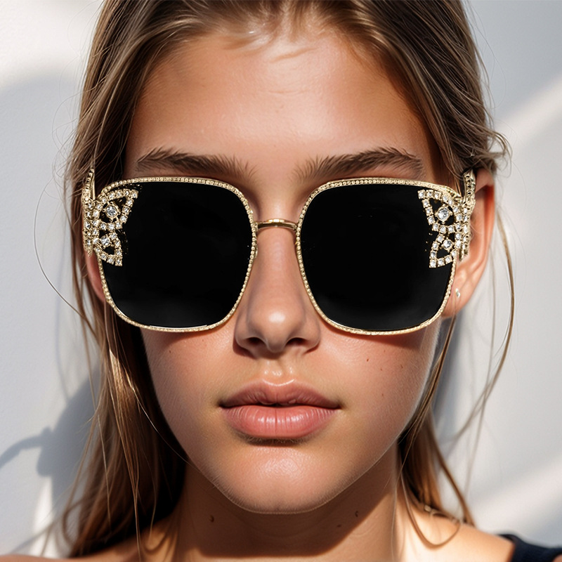 Wholesale European and American Fashion Butterfly with Diamond Sunglasses Women's Metal Frame Sunglasses Women's Cross-Border Wholesale Shades